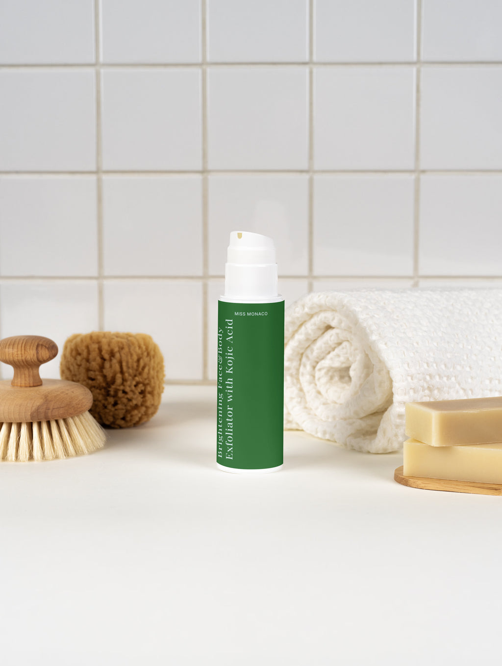 Brightening Face&Body Exfoliator with Kojic Acid